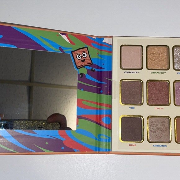 cinnamon toast crunch taste beauty eyeshadow palette bundle and save 2 f… - Picture 2 of 2